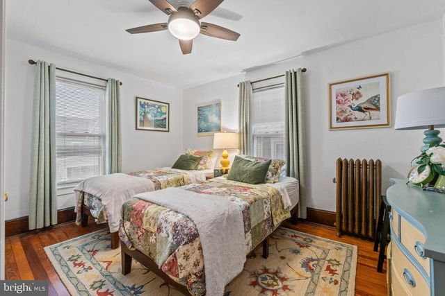 25 E FRANKLIN ST, New Freedom, PA 17349