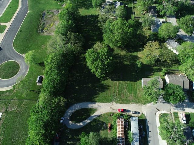 501 18th Street, Osawatomie, KS 66064