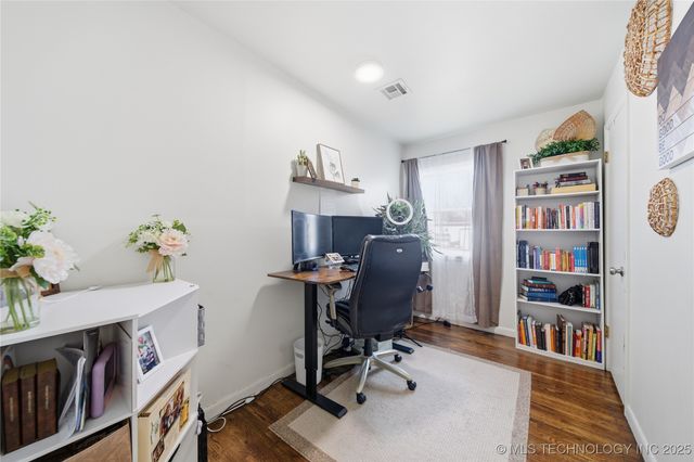 318 E Maple Street, Skiatook, OK 74070