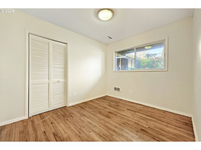 137 Se 73RD Ave, Portland, OR 97215