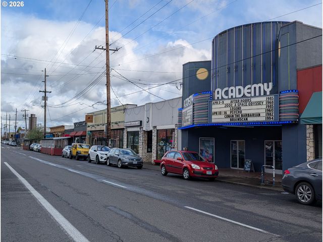 137 Se 73RD Ave, Portland, OR 97215