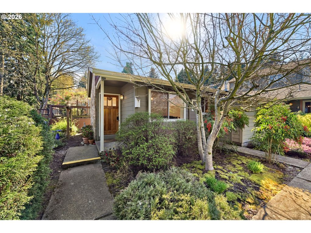 137 Se 73RD Ave, Portland, OR 97215