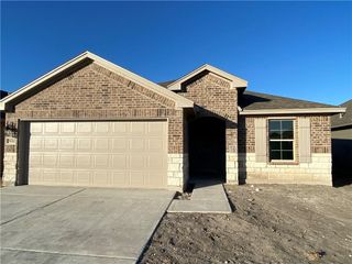 1930 Kentucky Derby Dr, Corpus Christi, TX 78417