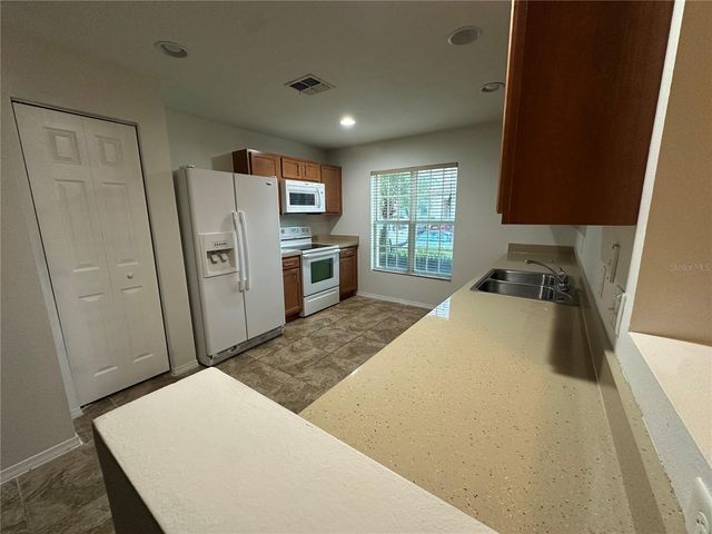 5113 DOMINICA DRIVE, Kissimmee, FL 34746