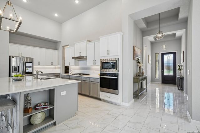 12547 Silver Gate, San Antonio, TX 78254