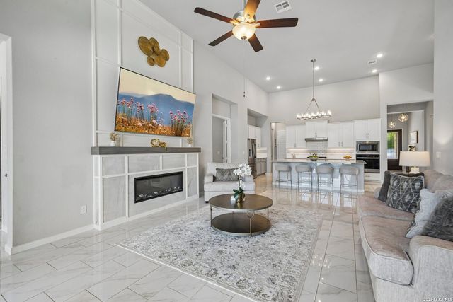 12547 Silver Gate, San Antonio, TX 78254