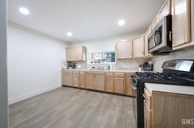 626 Hood Drive, Bakersfield, CA 93308