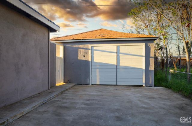 626 Hood Drive, Bakersfield, CA 93308