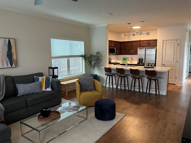 4327 Robertson Street, Houston, TX 77009