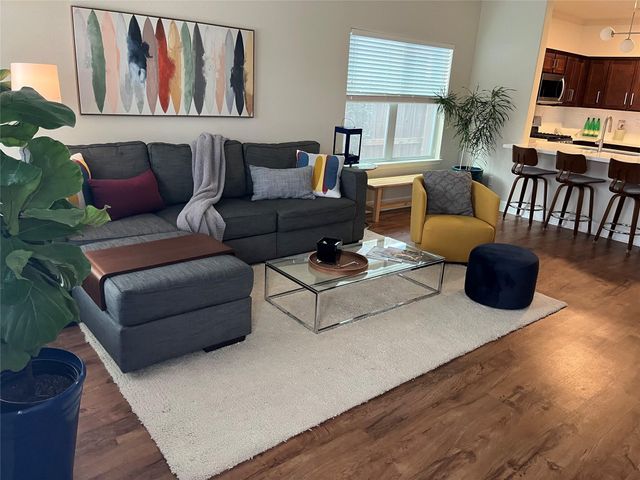 4327 Robertson Street, Houston, TX 77009