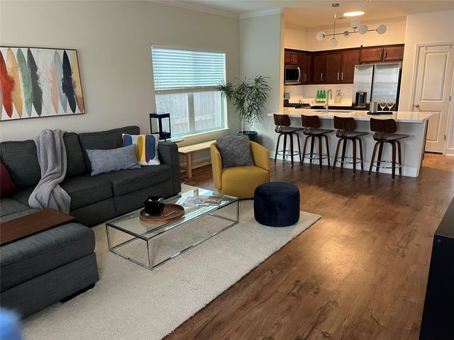 4327 Robertson Street, Houston, TX 77009