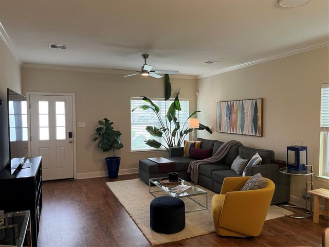 4327 Robertson Street, Houston, TX 77009