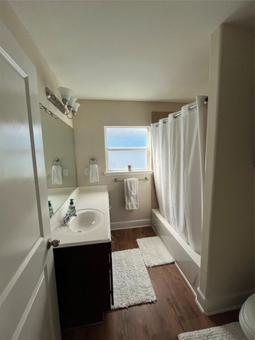 4327 Robertson Street, Houston, TX 77009