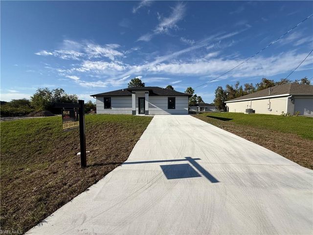 3512 19th ST SW, Lehigh Acres, FL 33976