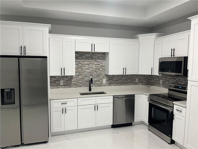 3512 19th ST SW, Lehigh Acres, FL 33976