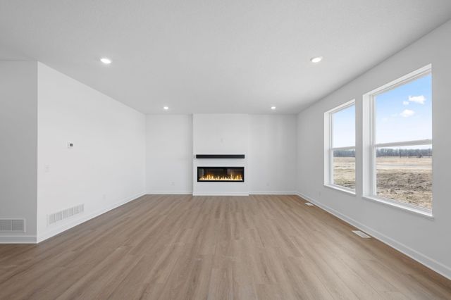 1248 Deerpath Drive NE, Hanover, MN 55341