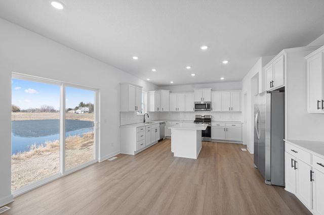 1248 Deerpath Drive NE, Hanover, MN 55341