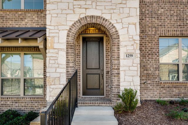 1366 Madison Avenue, Flower Mound, TX 75028