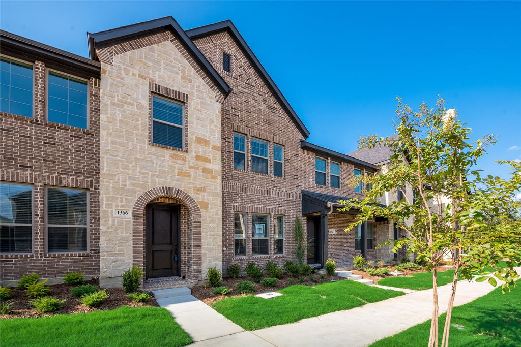 1366 Madison Avenue, Flower Mound, TX 75028