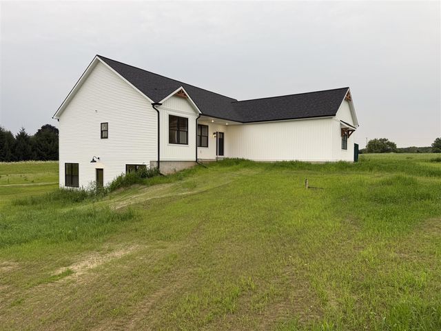 1350 Riggle Road, Saranac, MI 48881