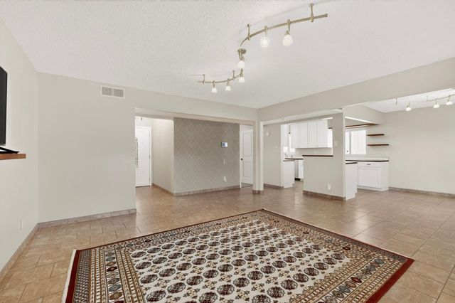 11916 Morrow Avenue NE, Albuquerque, NM 87112