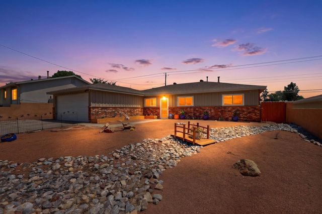 11916 Morrow Avenue NE, Albuquerque, NM 87112