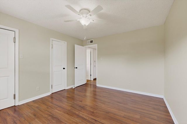 11916 Morrow Avenue NE, Albuquerque, NM 87112
