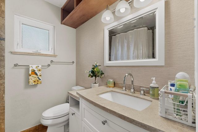 11916 Morrow Avenue NE, Albuquerque, NM 87112