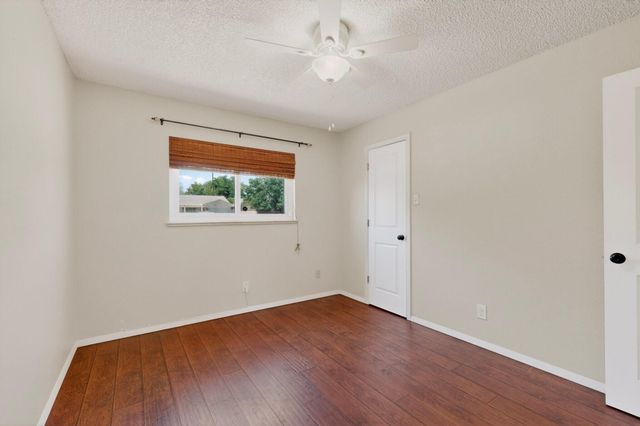 11916 Morrow Avenue NE, Albuquerque, NM 87112