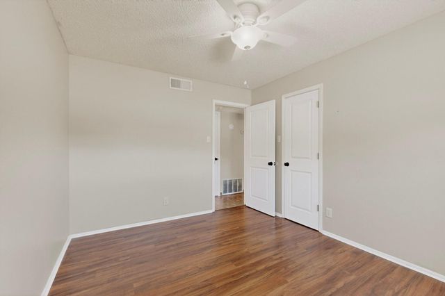 11916 Morrow Avenue NE, Albuquerque, NM 87112