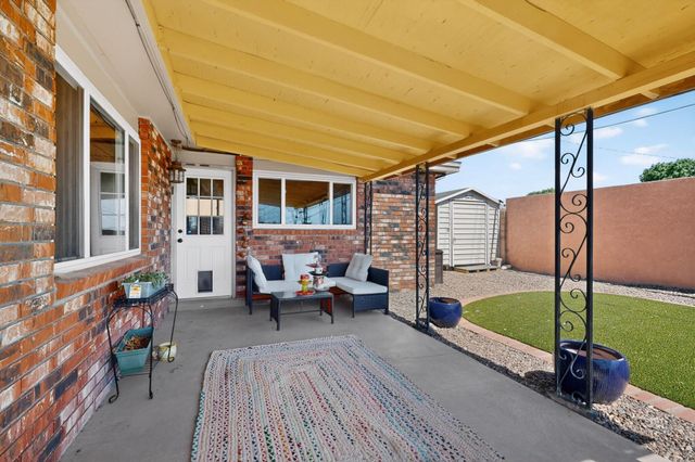 11916 Morrow Avenue NE, Albuquerque, NM 87112