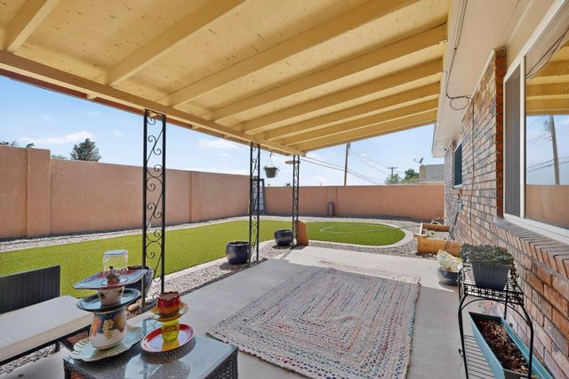 11916 Morrow Avenue NE, Albuquerque, NM 87112