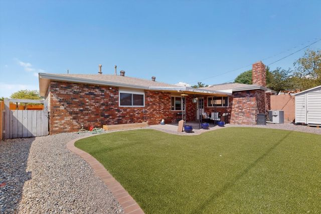 11916 Morrow Avenue NE, Albuquerque, NM 87112