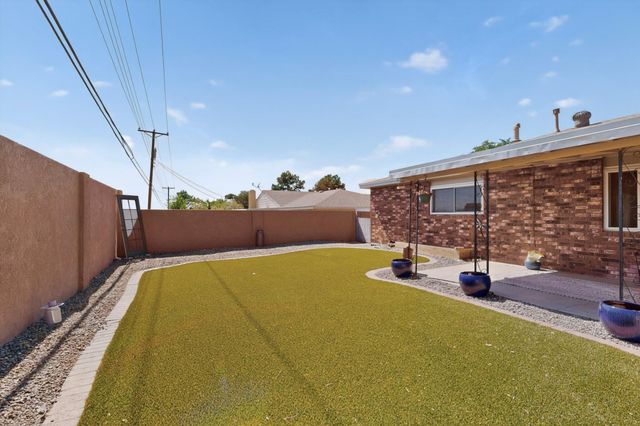 11916 Morrow Avenue NE, Albuquerque, NM 87112