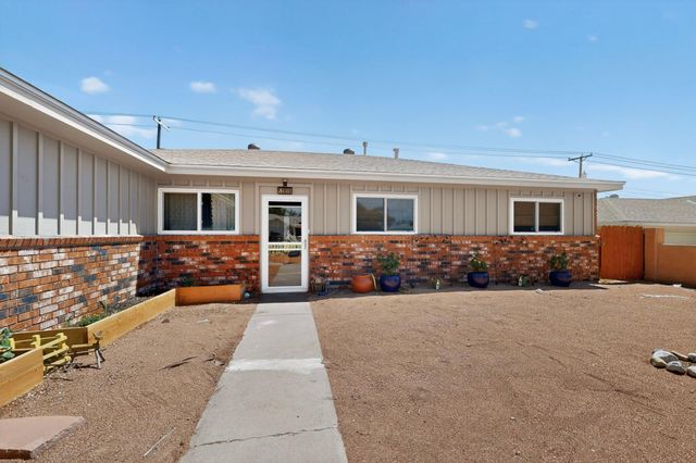 11916 Morrow Avenue NE, Albuquerque, NM 87112