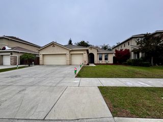 2945 W Vine Street, Visalia, CA 93291
