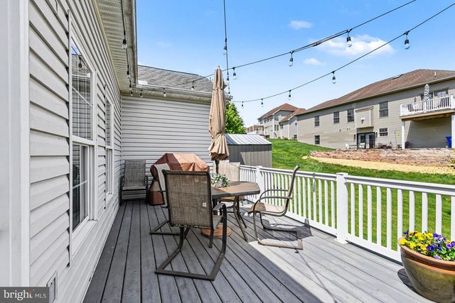 439 WOODLAND DR, Dillsburg, PA 17019