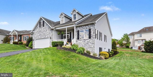 439 WOODLAND DR, Dillsburg, PA 17019