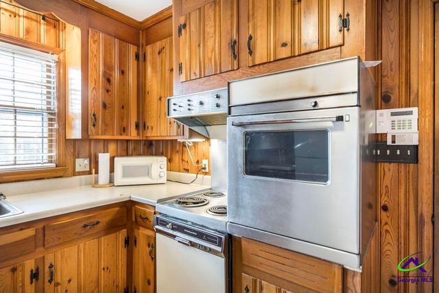 2925 Malvern Hill Drives, Macon, GA 31204