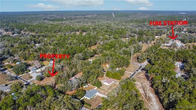 5595 E Arthur Street, Inverness, FL 34452