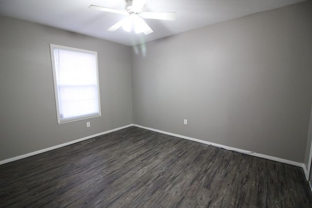 15756 Woodmont Street, Romulus, MI 48174