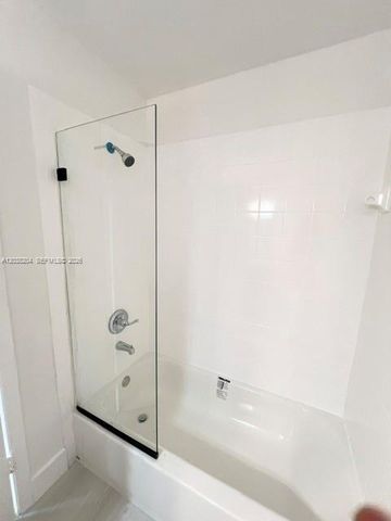 10773 Cleary Boulevard 212, Plantation, FL 33324