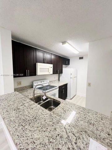 10773 Cleary Boulevard 212, Plantation, FL 33324
