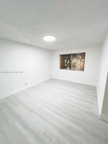 10773 Cleary Boulevard 212, Plantation, FL 33324