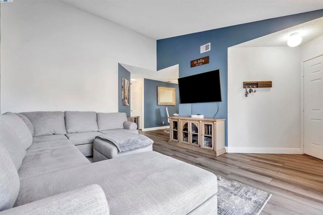 641 Majestic Way 36, San Leandro, CA 94578