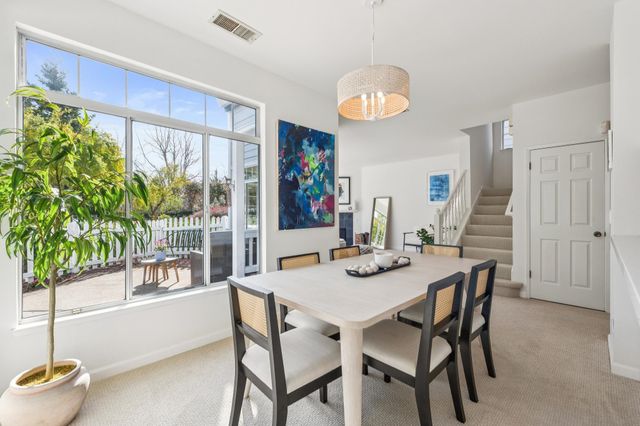 319 Commodore DR, Richmond, CA 94804