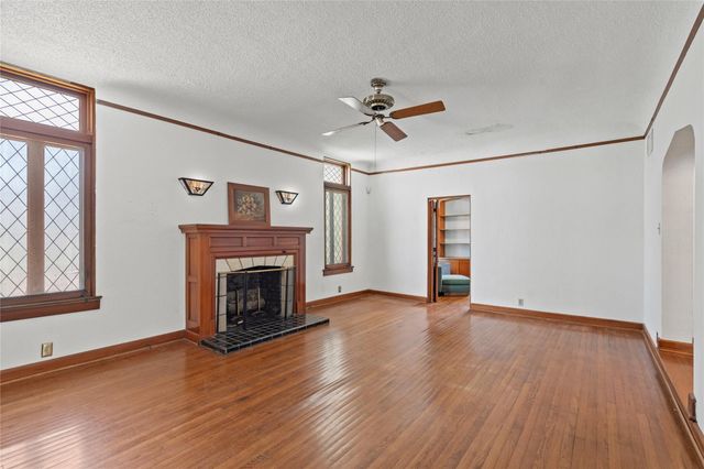 4502 Avenue O, Galveston, TX 77551