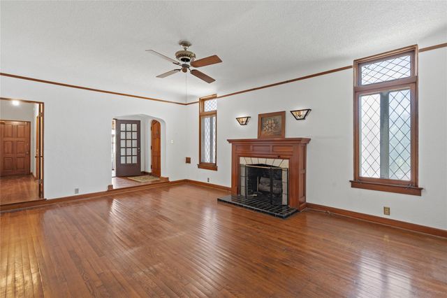 4502 Avenue O, Galveston, TX 77551