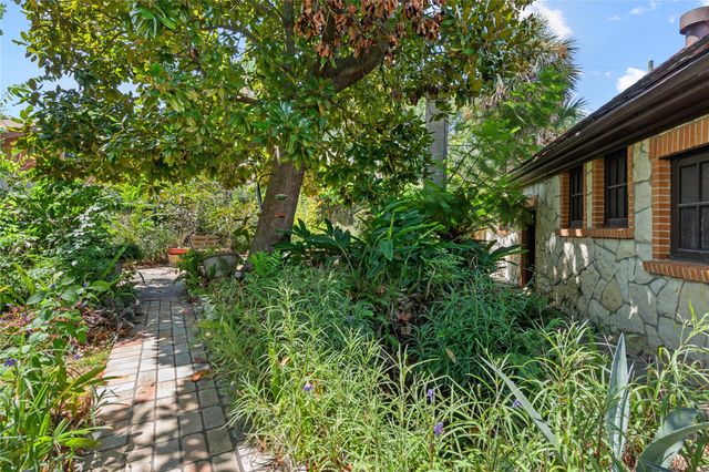 4502 Avenue O, Galveston, TX 77551