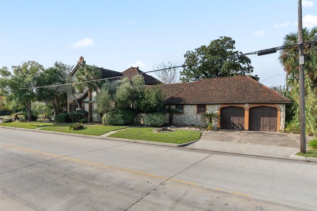 4502 Avenue O, Galveston, TX 77551